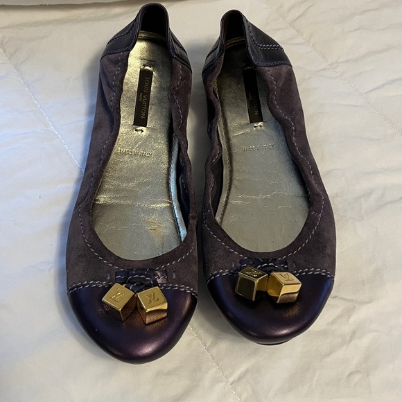 Louis Vuitton Dark Purple Flats with Gold Details - Picture 1 of 10